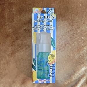 La Dolce Vita Dewy Glow Setting Mist - Watermelon